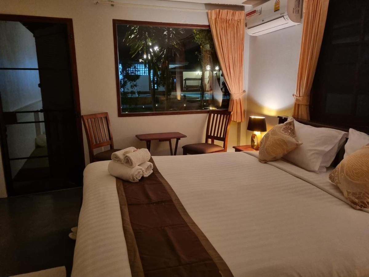 Meyers Hua Hin Hotell Exteriör bild