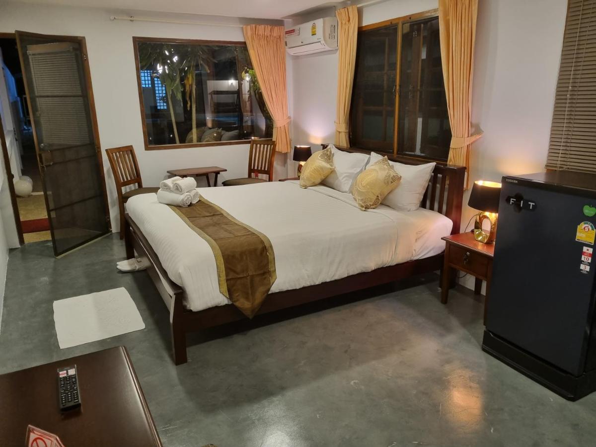 Meyers Hua Hin Hotell Exteriör bild