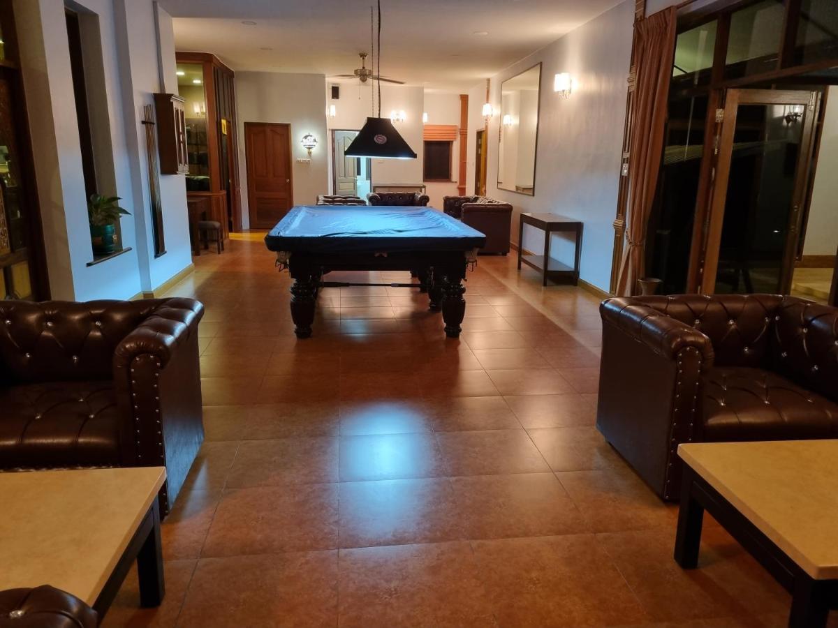 Meyers Hua Hin Hotell Exteriör bild