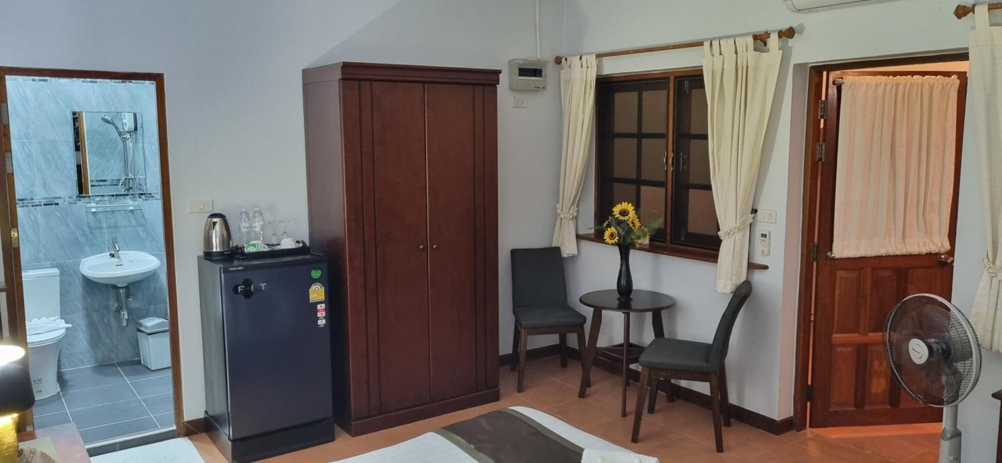 Meyers Hua Hin Hotell Exteriör bild