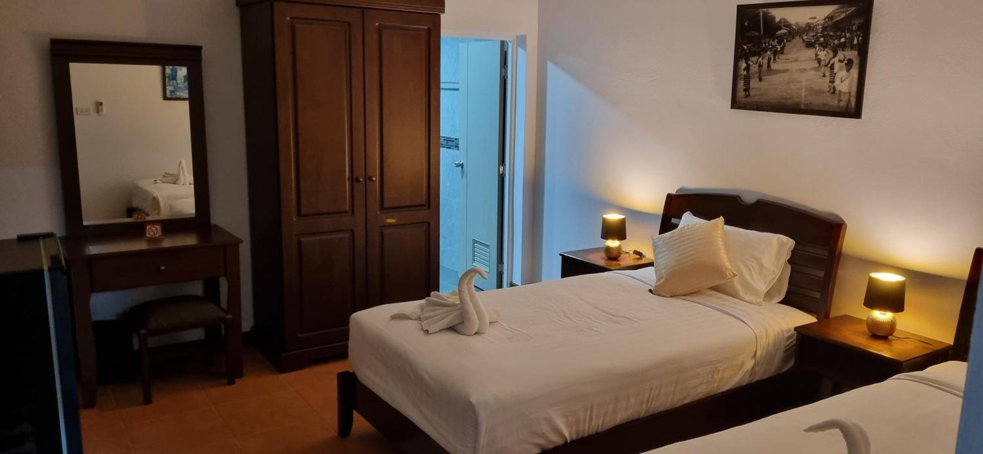 Meyers Hua Hin Hotell Exteriör bild
