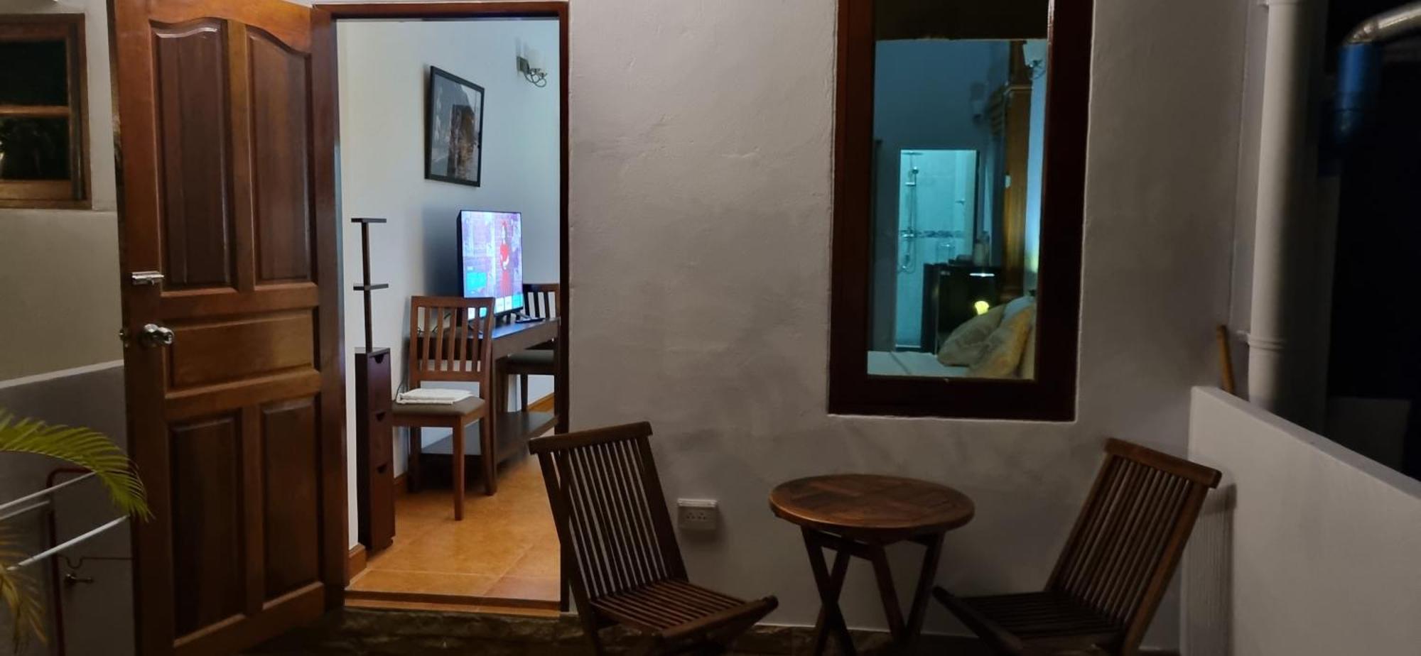 Meyers Hua Hin Hotell Exteriör bild