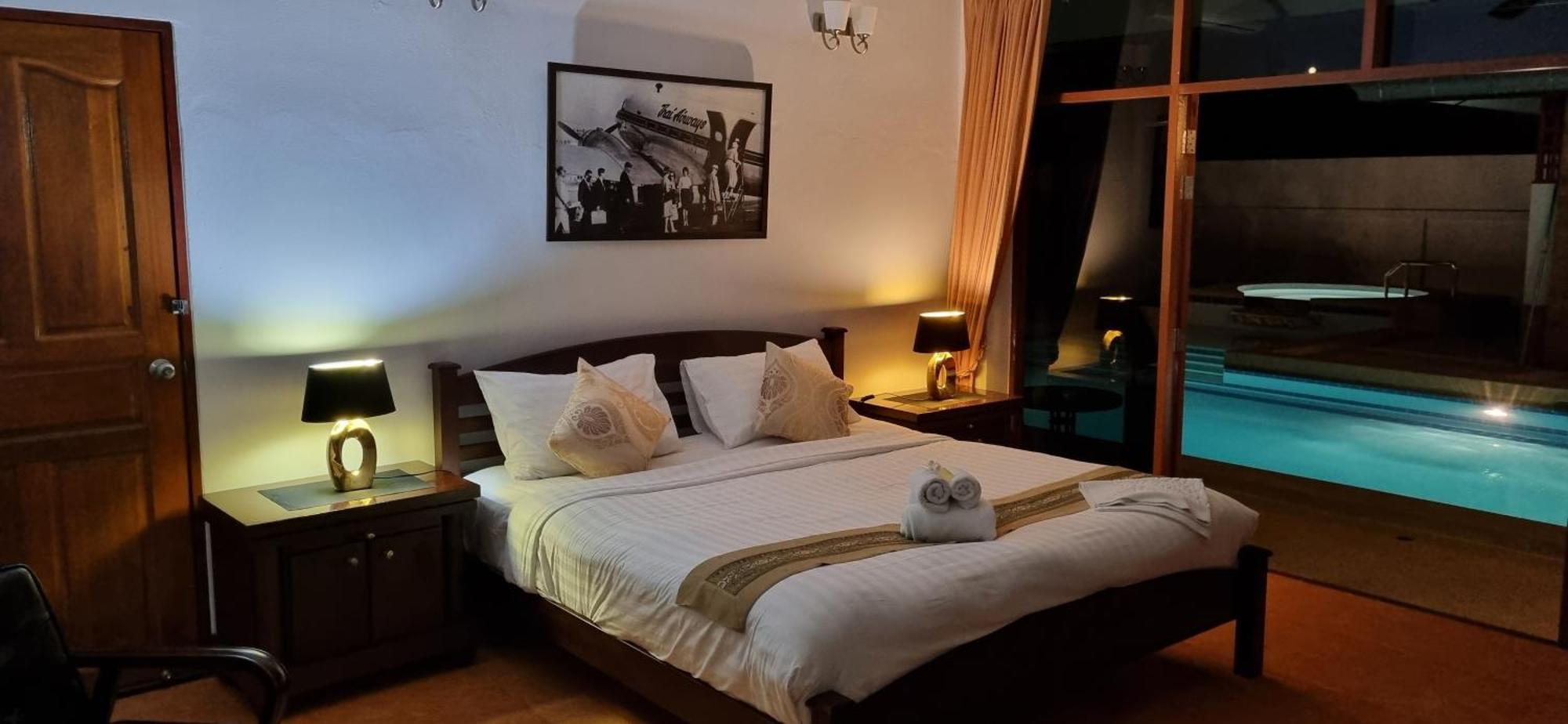 Meyers Hua Hin Hotell Exteriör bild
